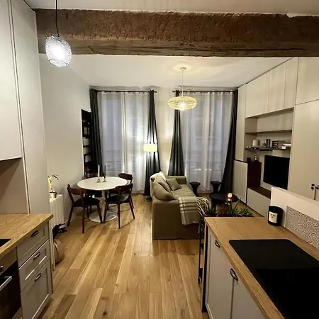 - Louvre Appartement