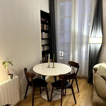 - Louvre Appartement